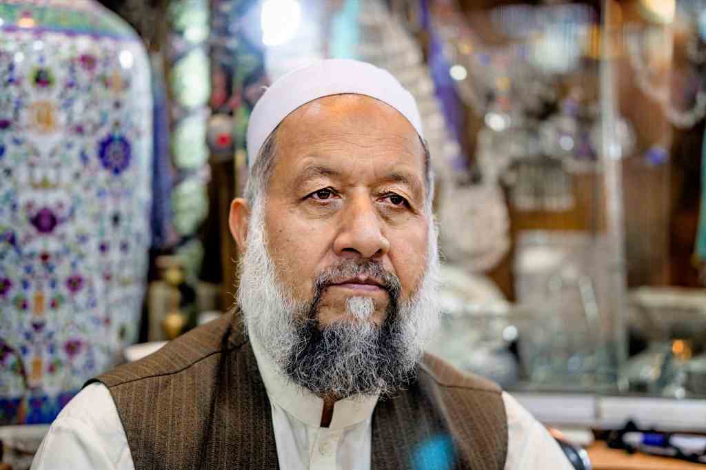 Lahore’s Beloved Afghan Jeweller Forced To Leave Pakistan After 4&nbsp;Decades
